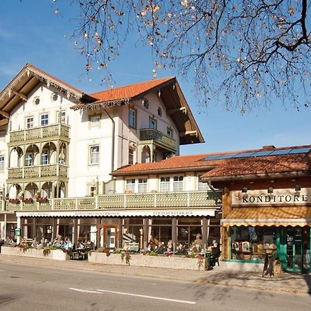 Cafe Chiemgau Und Gaestehaus Ruhpolding Exterior photo