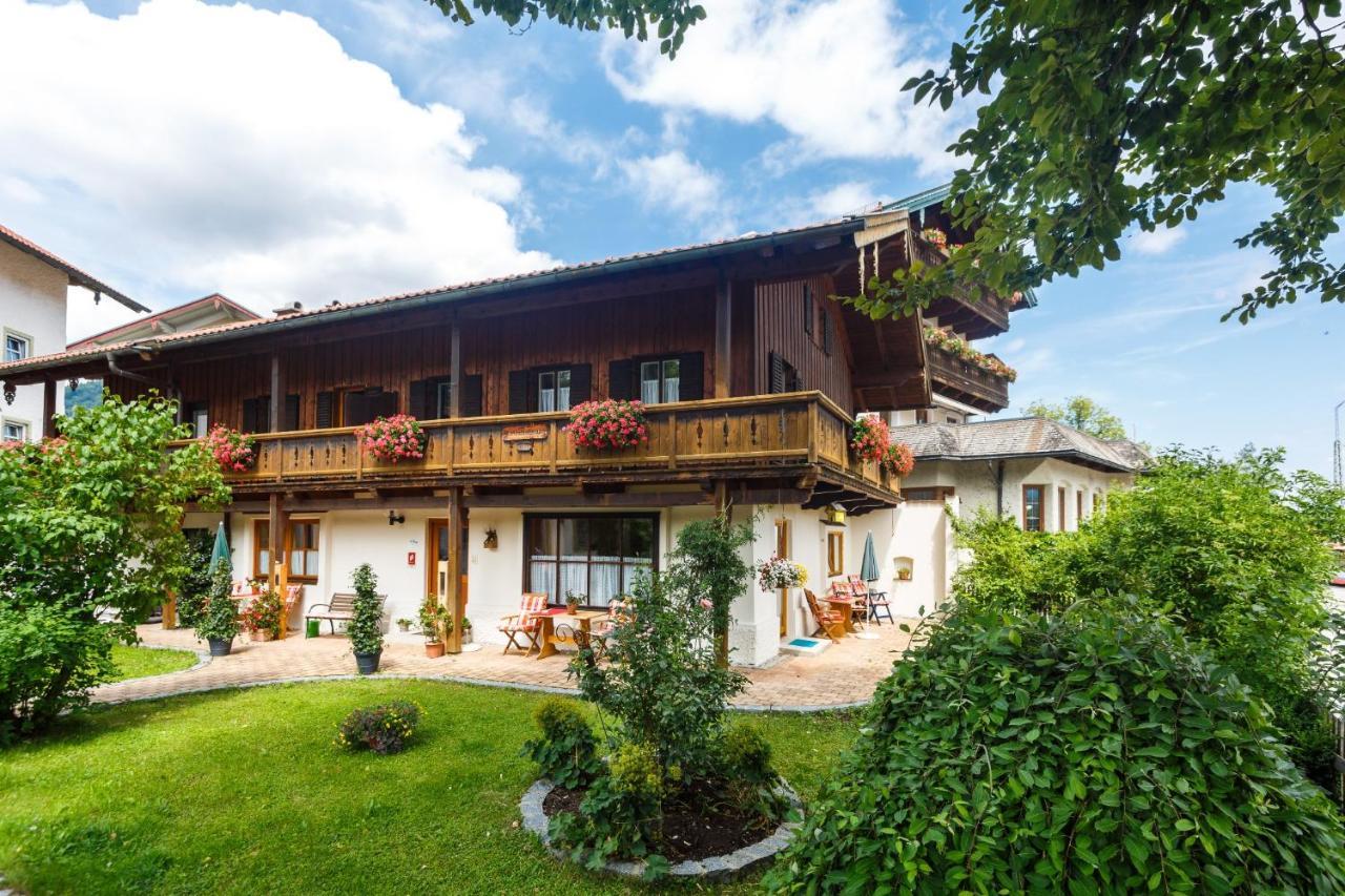 Cafe Chiemgau Und Gaestehaus Ruhpolding Exterior photo
